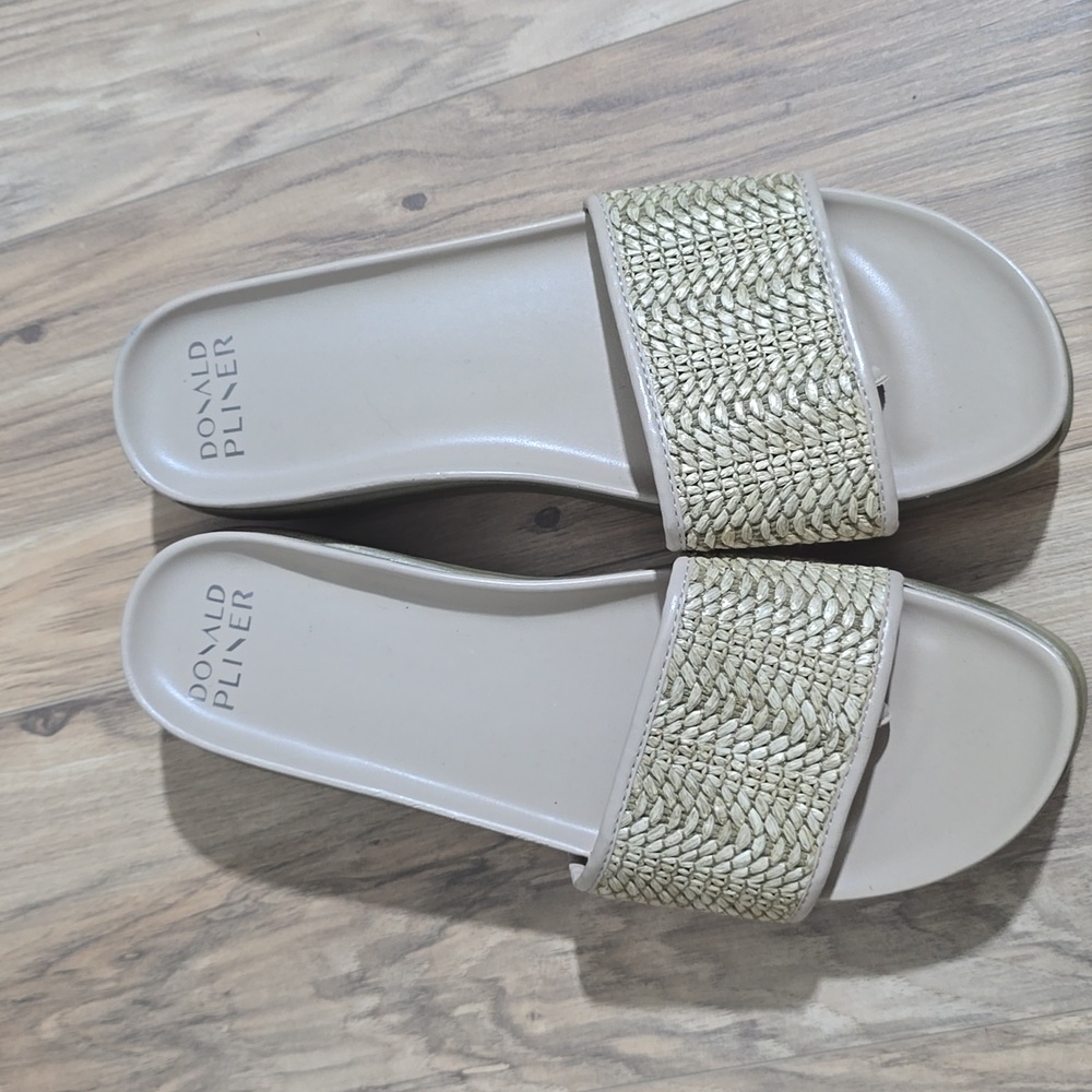Donald pliner FIFI shoe 9.5